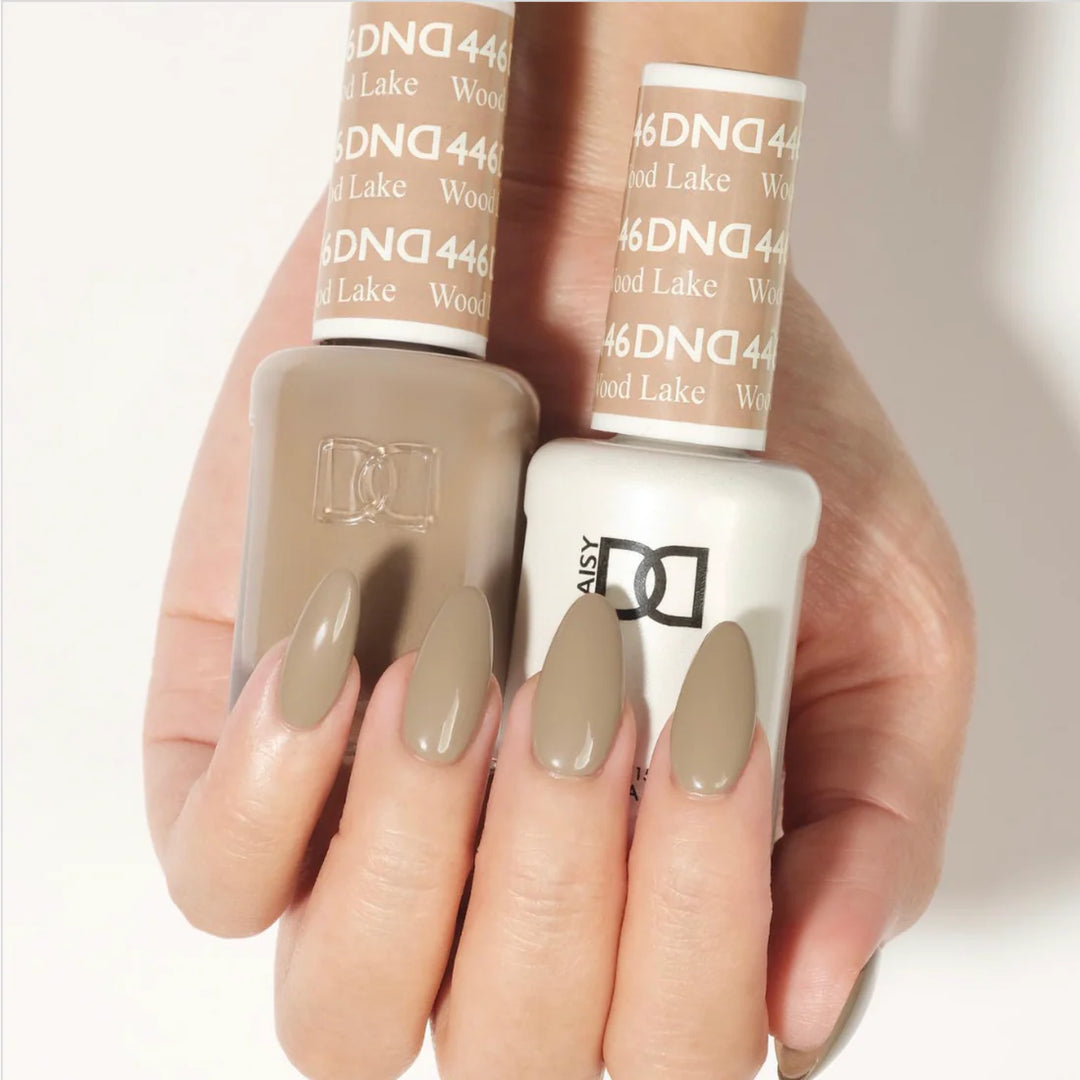 #446 - DND Gel UV/LED Soak Off Gel polish - Woodlake