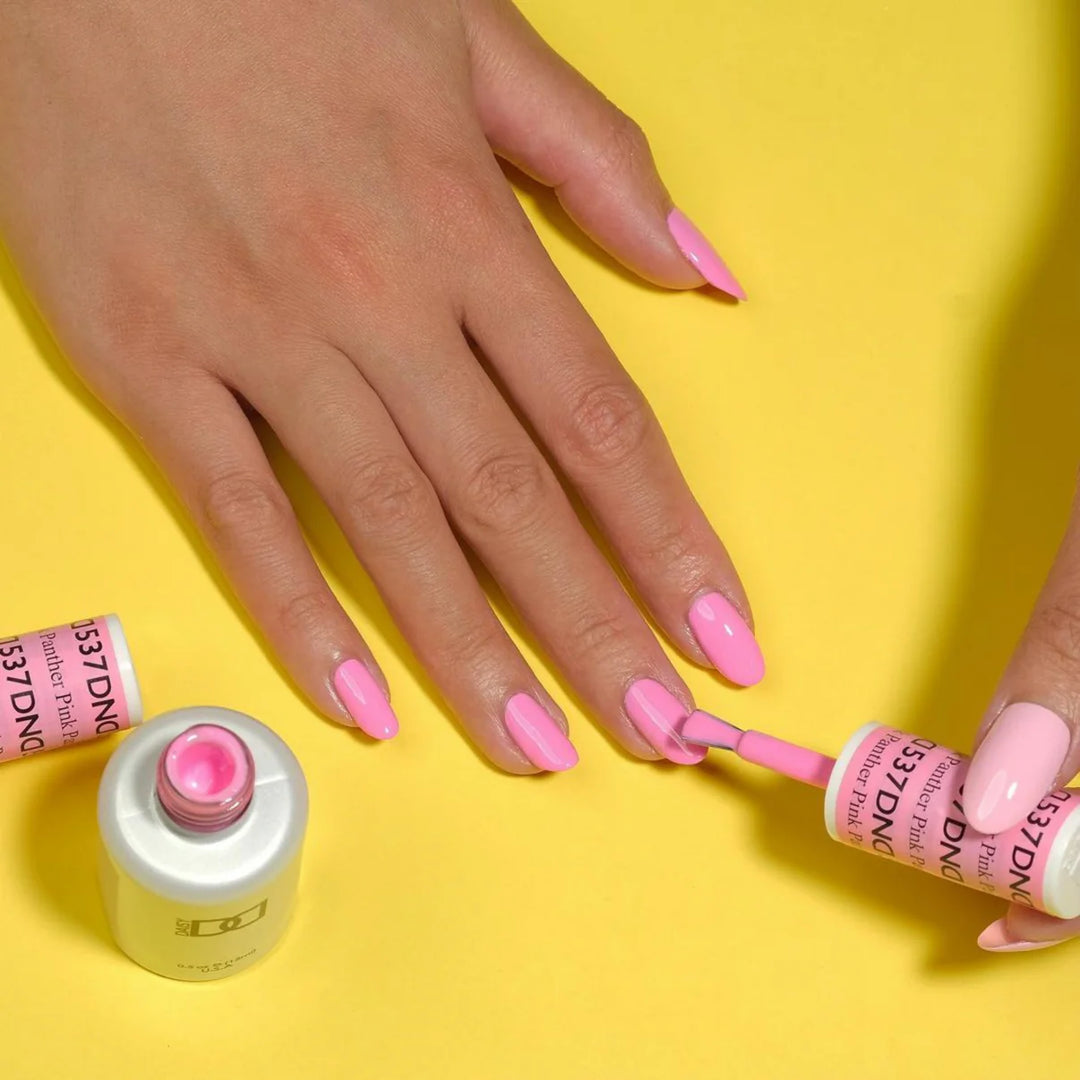 #537- DND Gel UV/LED Soak Off Gel polish - Panther Pink