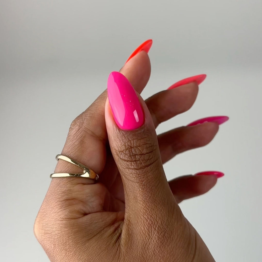 DND DC #4 Pink Lemonade – nail swatch