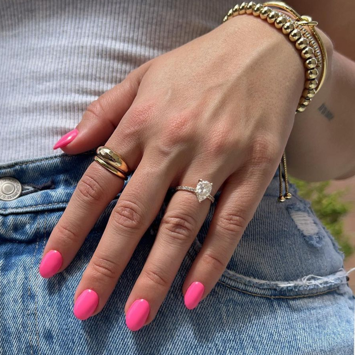 DND DC #15 Pink Daisy – nail swatch