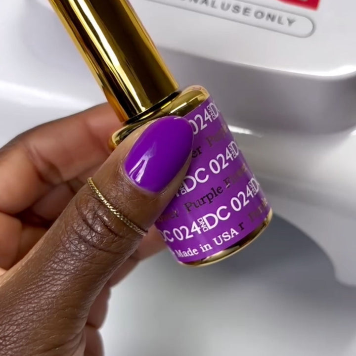 DND DC #24 Purple Flower – nail swatch