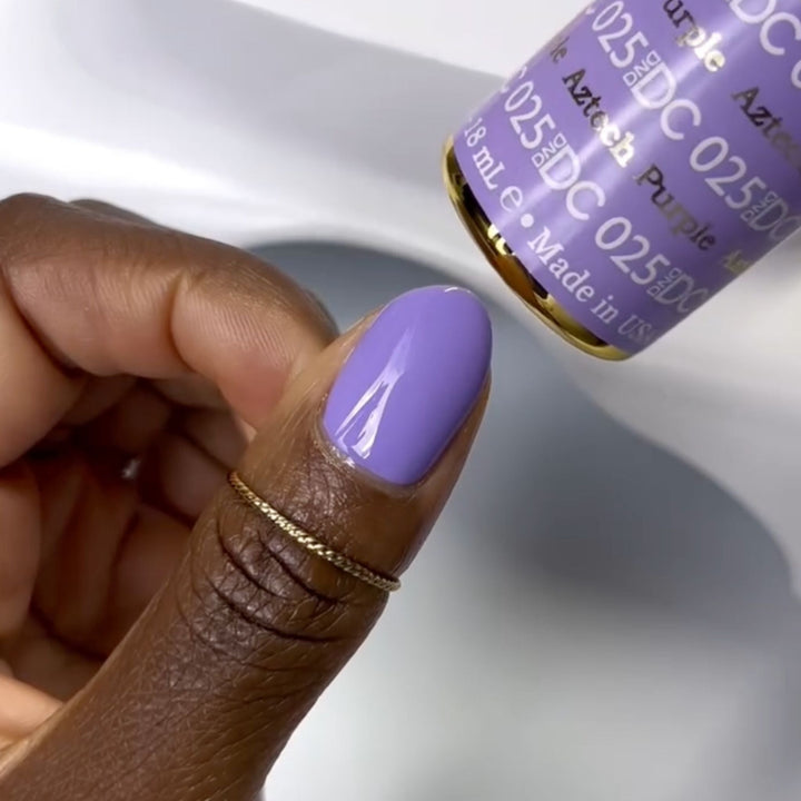 DND DC #25 Aztech Purple – nail swatch