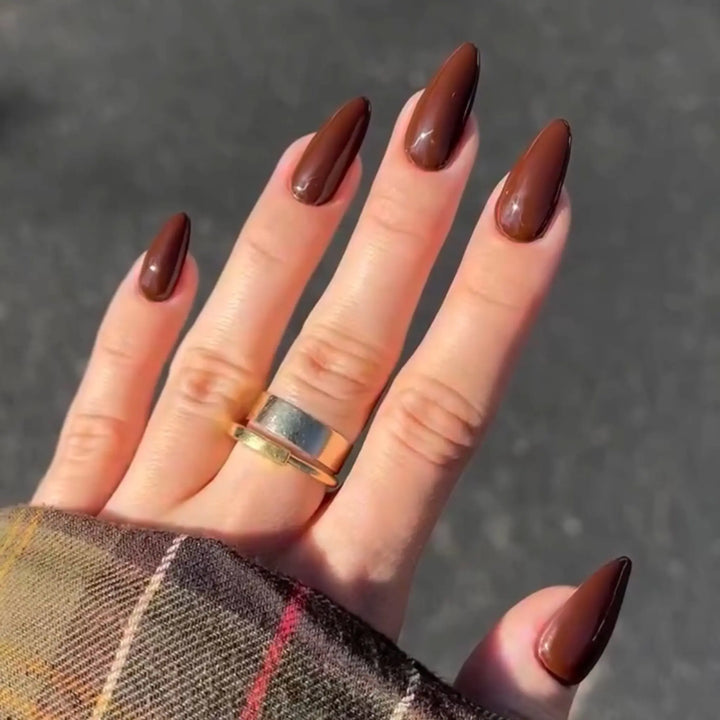 DND DC #52 Walnut Brown – nail swatch 8