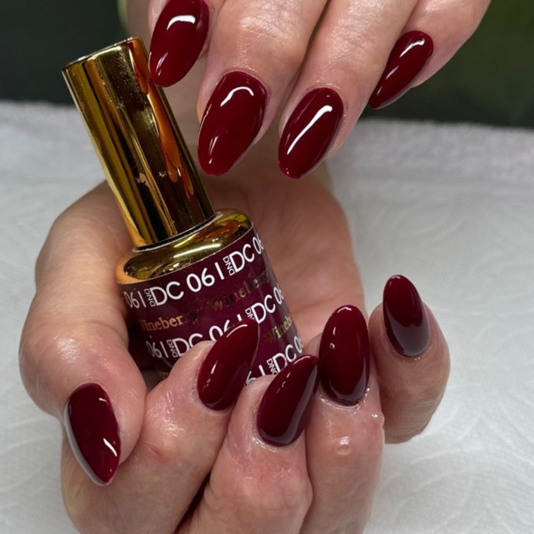 DND DC #61 Wineberry – nail swatch