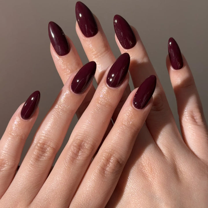 DND DC #62 Strawberry Wine – nail swatch 2