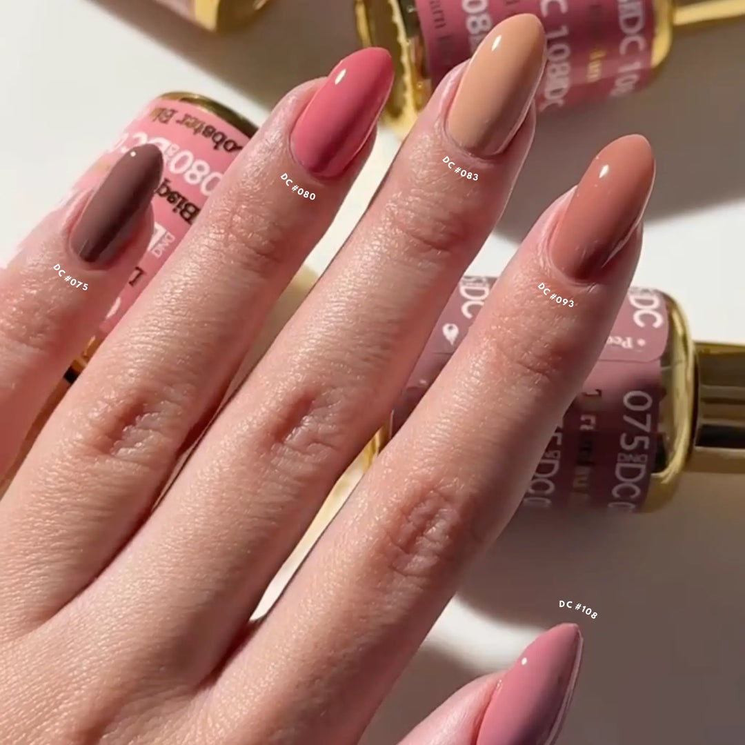 DND DC #93 Light Fawn – nail swatch
