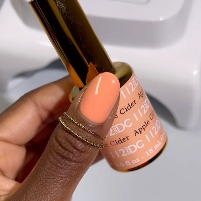 DND DC #112 Apple Cider – nail swatch