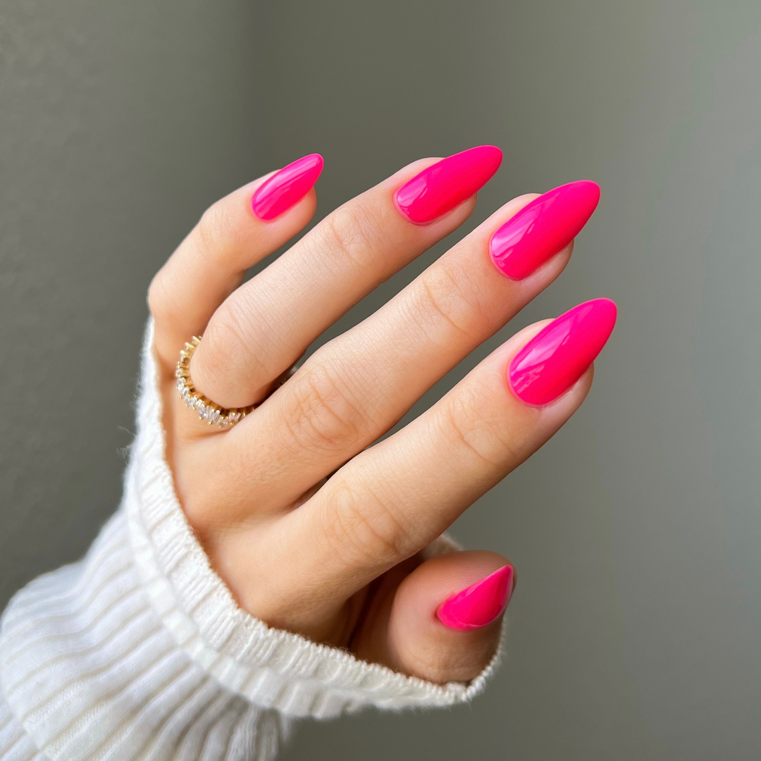 DND DC #157 Hot Pink – nail swatch 2