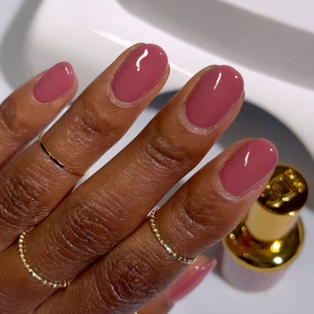 DND DC #175 Berry Red – nail swatch 2