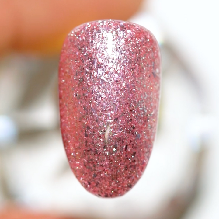 DND DC #211 Lighten – nail swatch