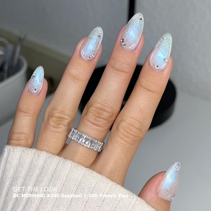 DND DC #240 Sea Shell – nail swatch 3