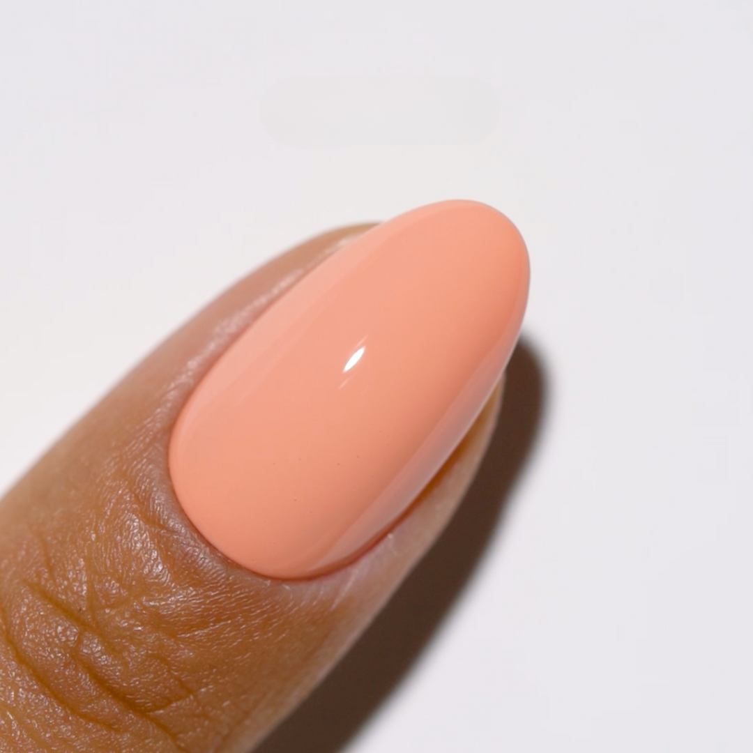 DND DC #305 Bon Appetit – nail swatch