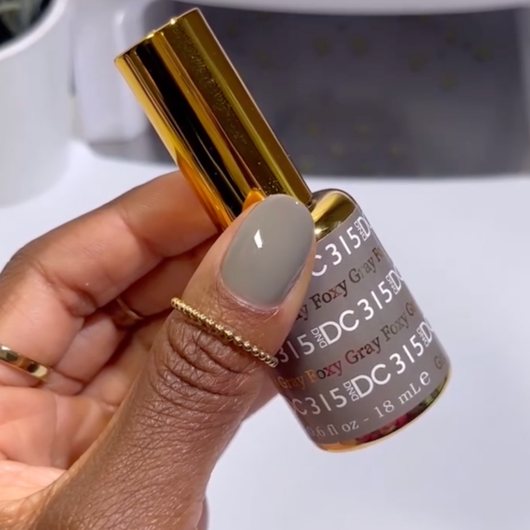 DND DC #315 Foxy Gray – nail swatch
