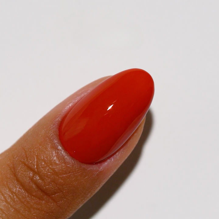 DND DC #318 Cherry Pie – nail swatch