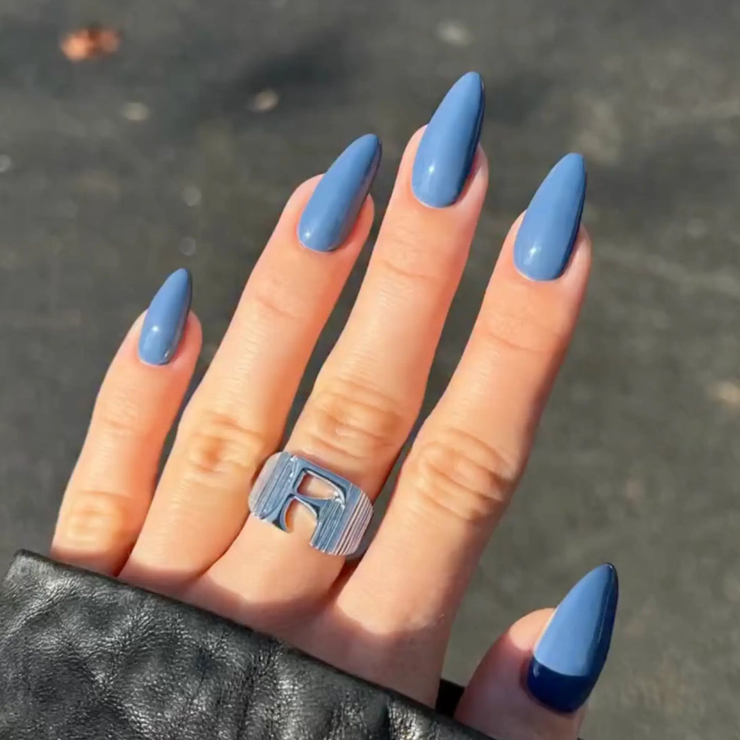 DND DC #321 Goodie Bag – nail swatch 3