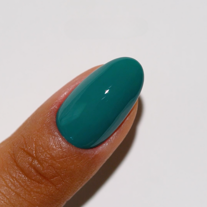 DND DC #322 Playground – nail swatch