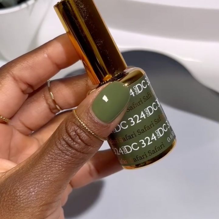 DND DC #324 Safari – nail swatch