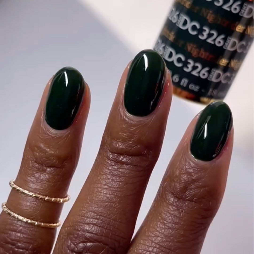 DND DC #326 Nightrider – nail swatch 4