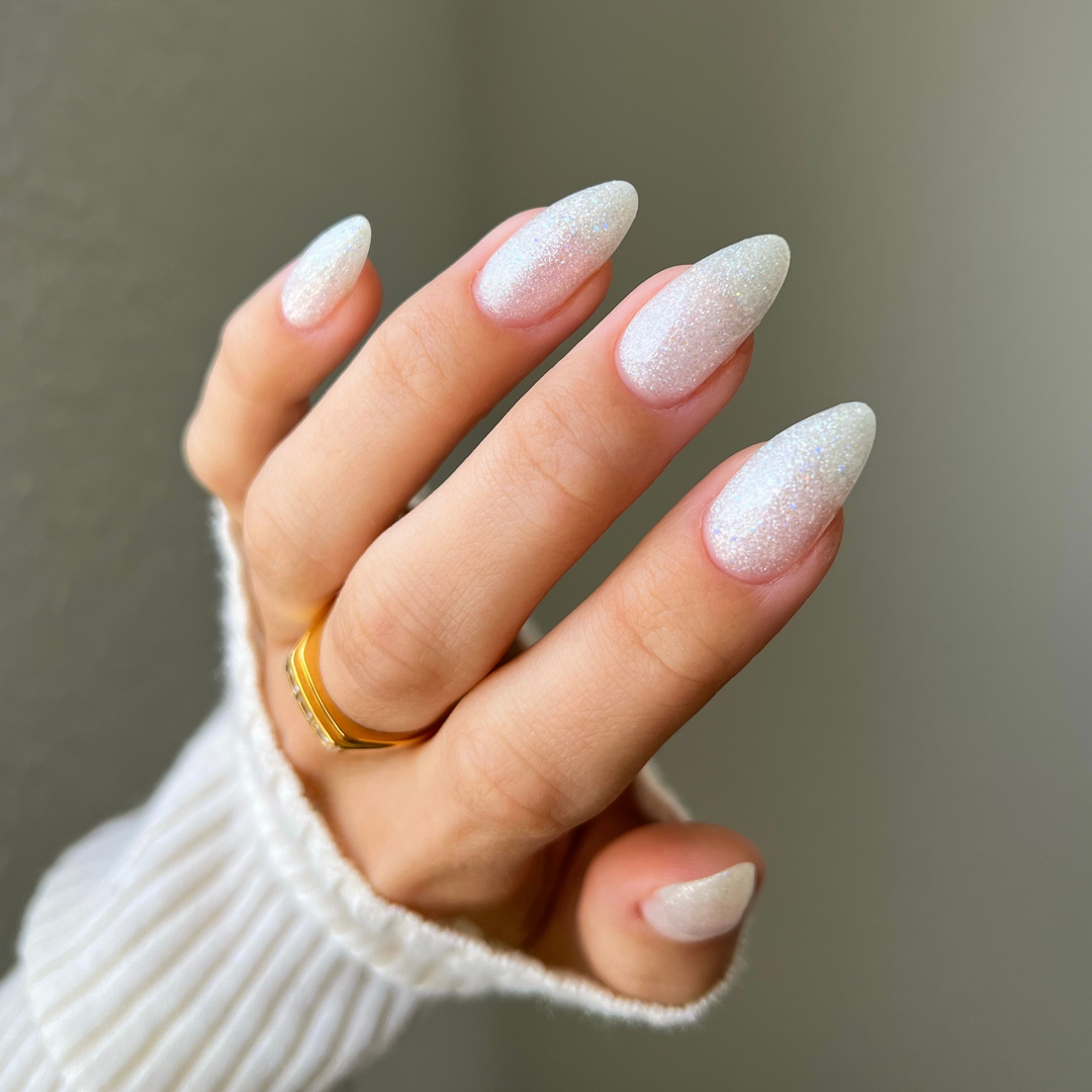 DND Diva #3 Mercury Blues – nail swatch 2