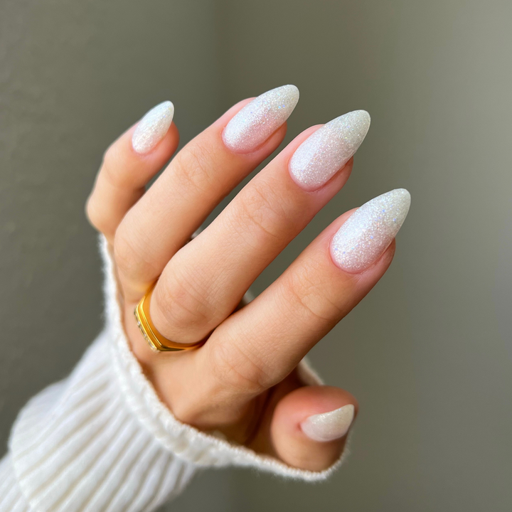 DND Diva #3 Mercury Blues – nail swatch 2