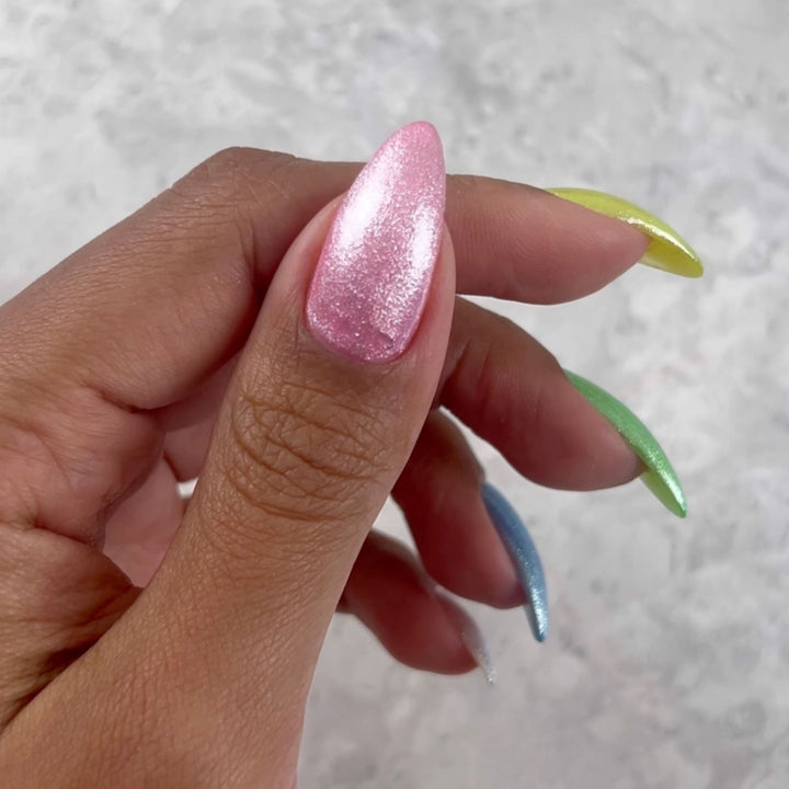 DND Diva #12 Dollhouse – nail swatch 2