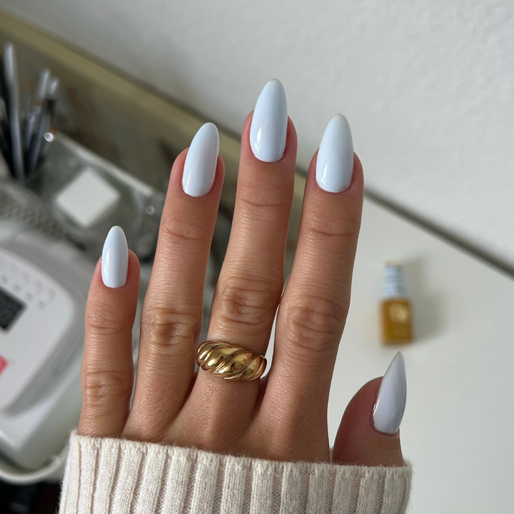 DND Diva #37 Jet Life – nail swatch 3