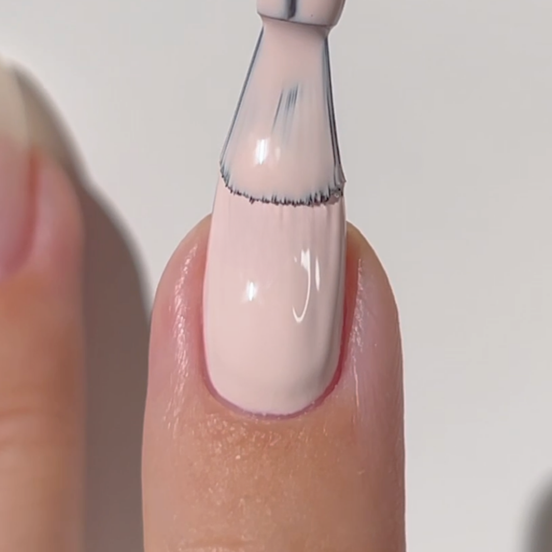 DND Diva #44 Spill The Tea – nail swatch 5
