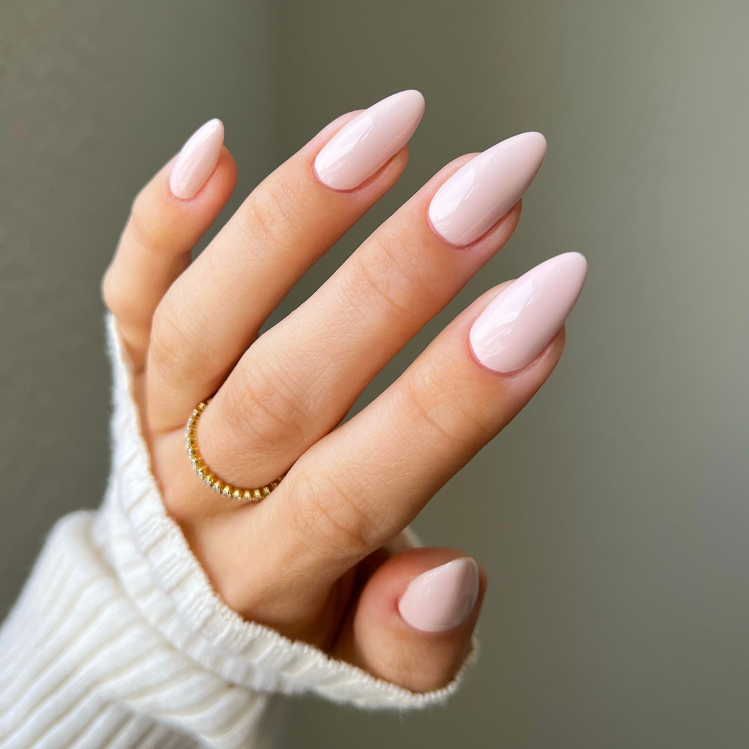 DND Diva #44 Spill The Tea – nail swatch 2