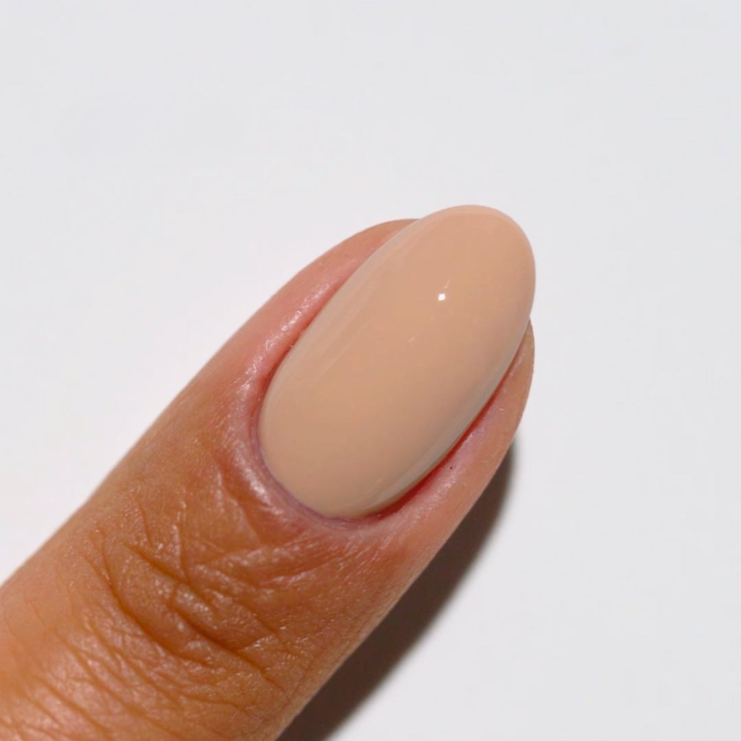 DND Diva #51 Toasted – nail swatch 2