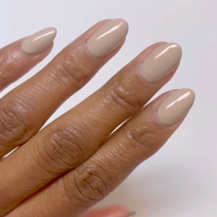 DND Diva #54 Jurassic Grey – nail swatch 2