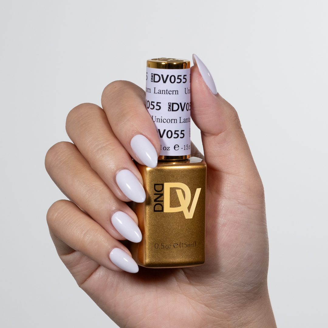 DND Diva #55 Unicorn Lantern – nail swatch 3