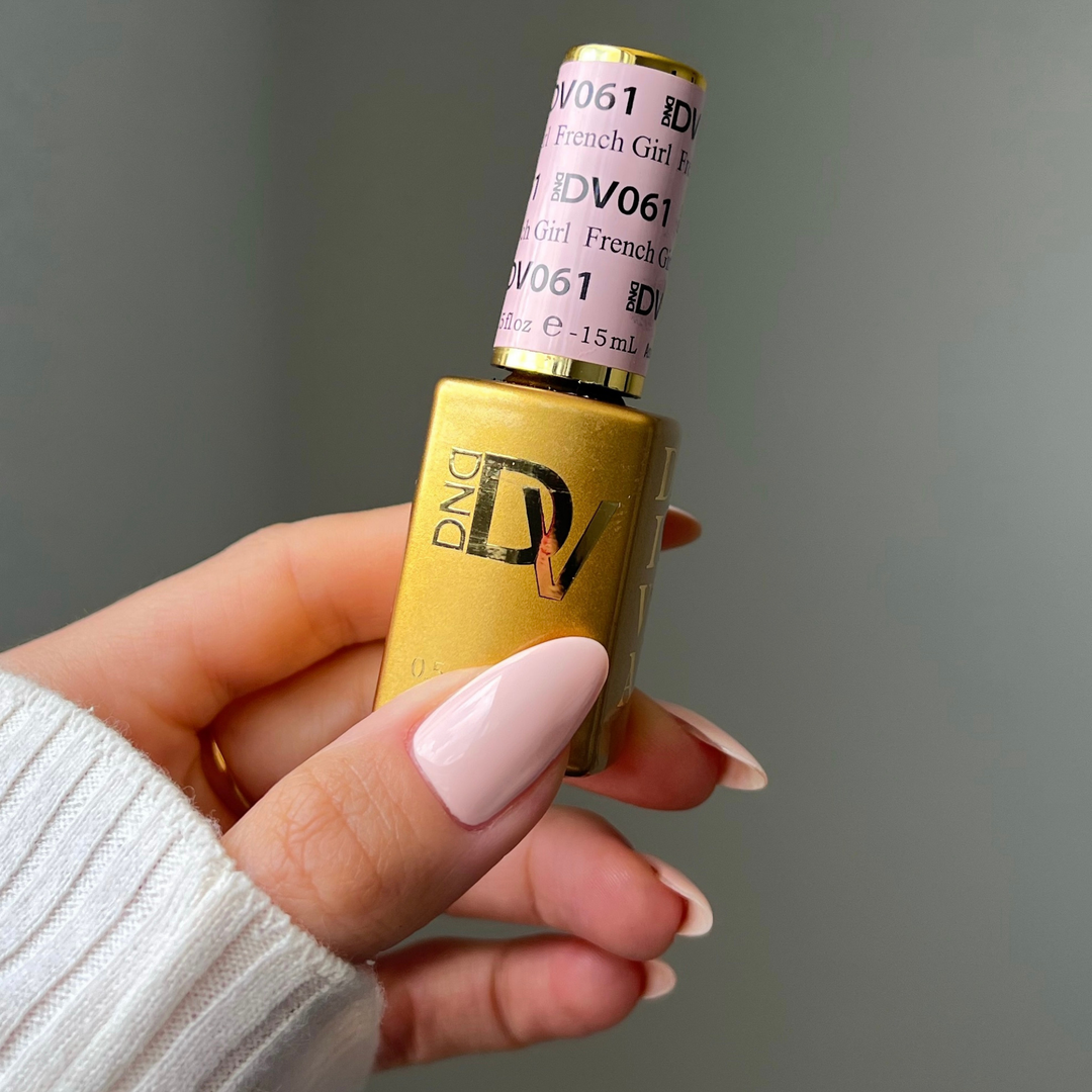 DND Diva #61 French Girl – nail swatch 5