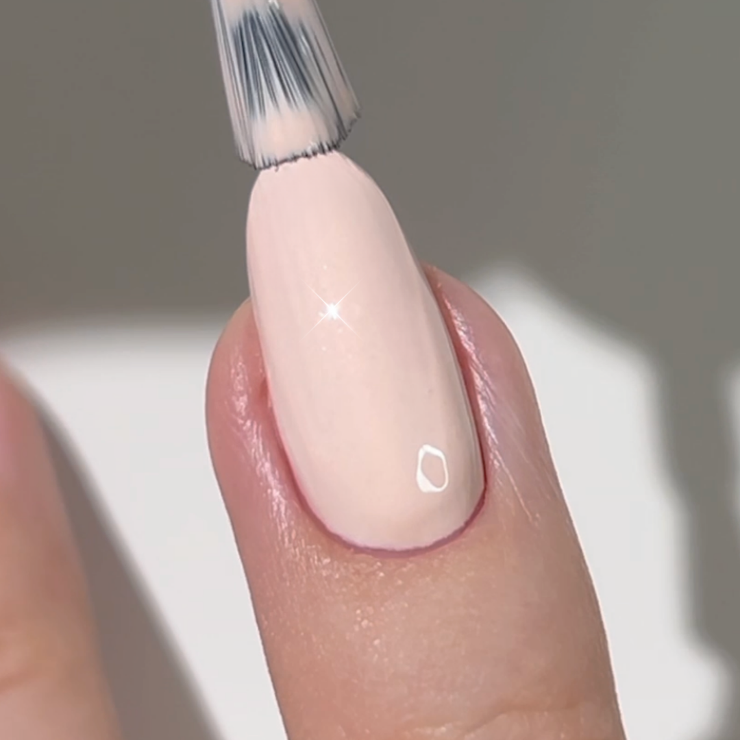 DND Diva #61 French Girl – nail swatch 7