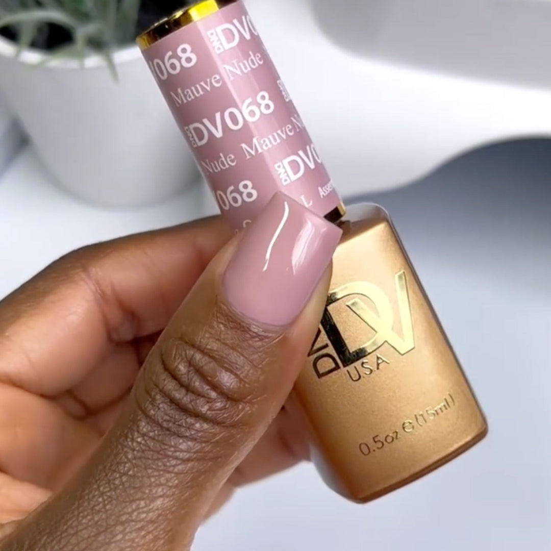 DND Diva #68 Mauve Nude – nail swatch 2