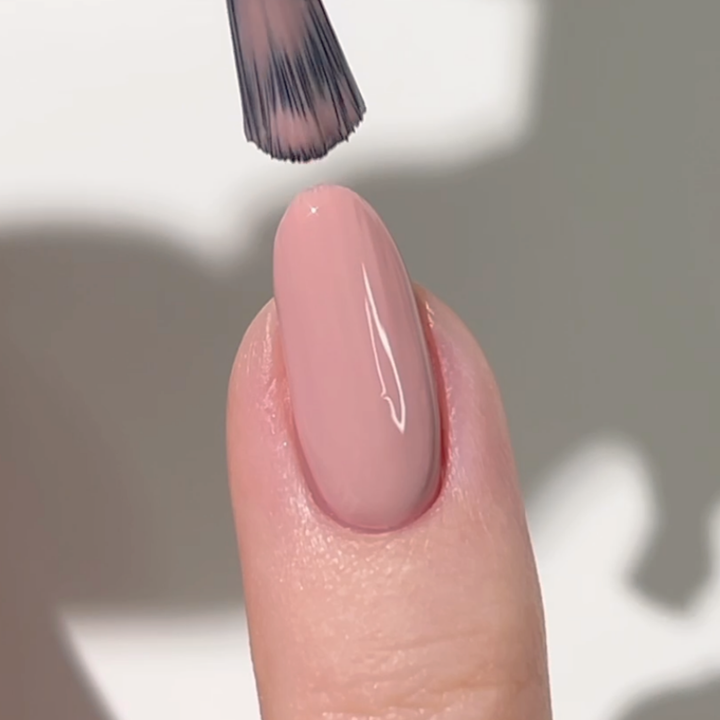 DND Diva #68 Mauve Nude – nail swatch