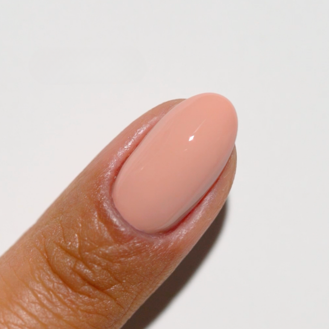 DND Diva #70 Nude Glamour – nail swatch