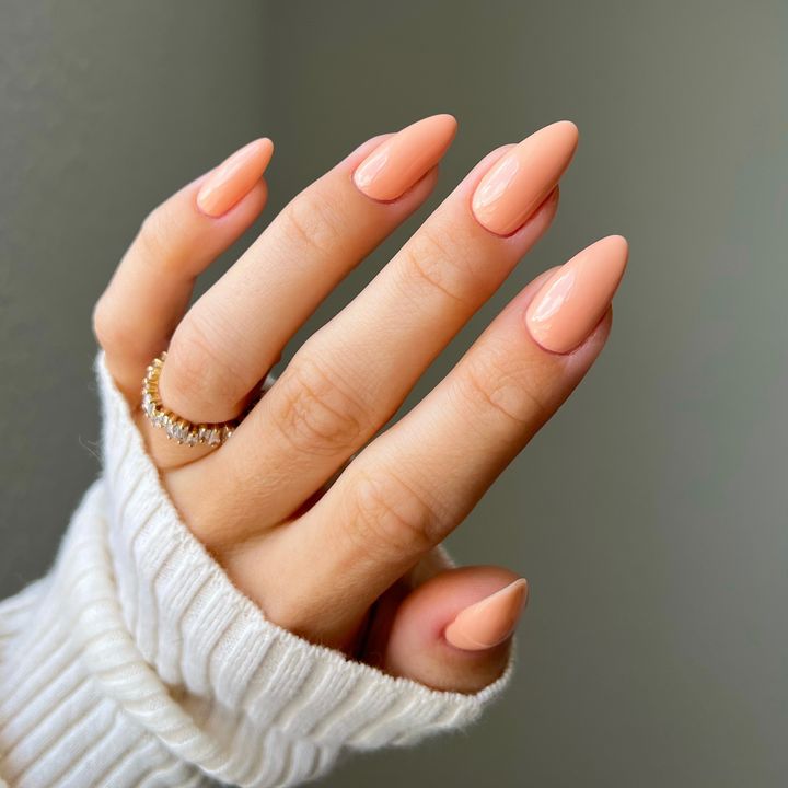 DND Diva #71 Toasted Apricot – nail swatch 4