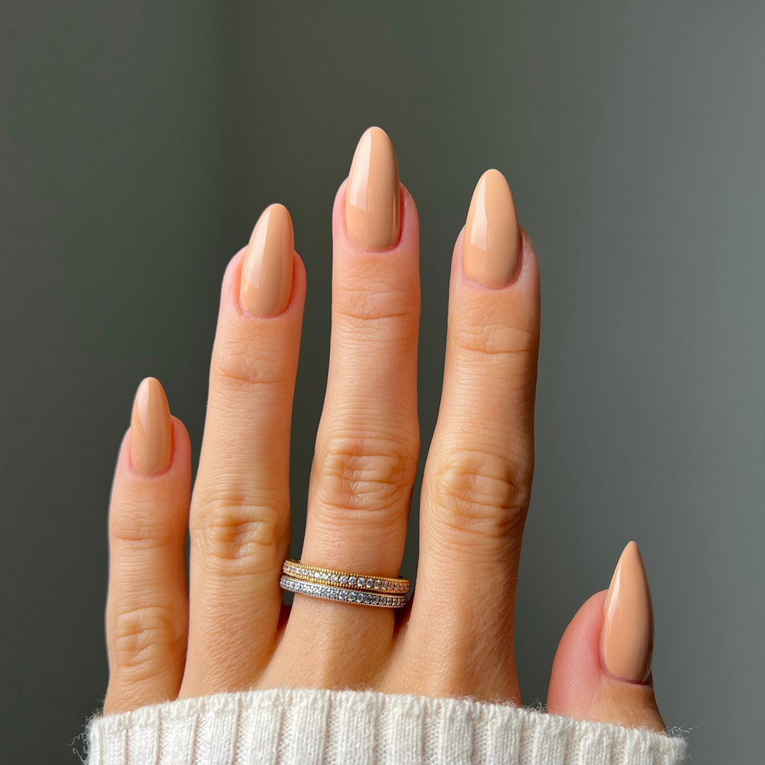 DND Diva #72 Chai Latte – nail swatch