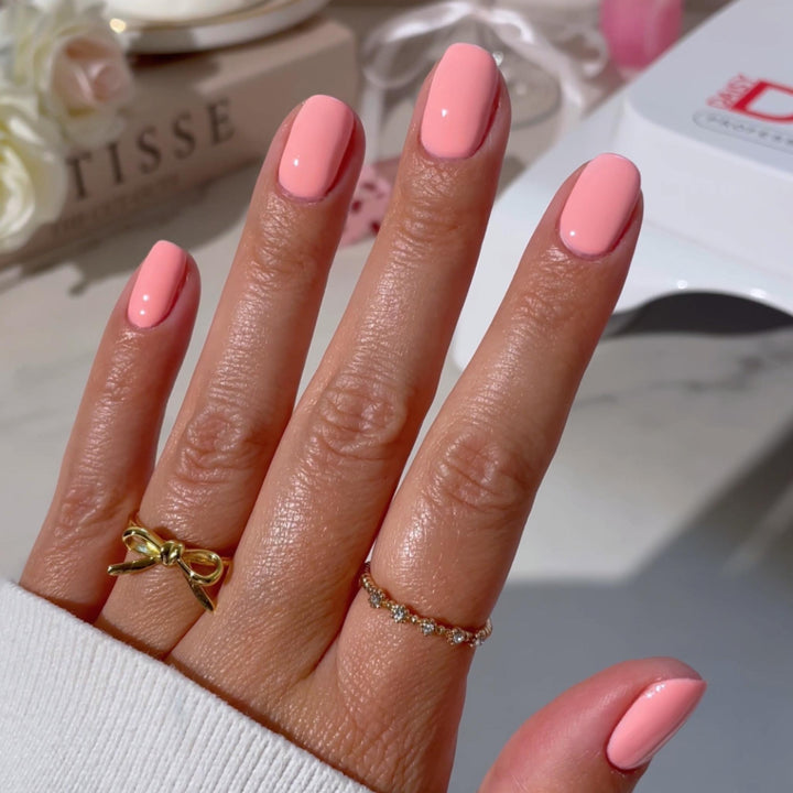 DND Diva #89 Sour Geek – nail swatch