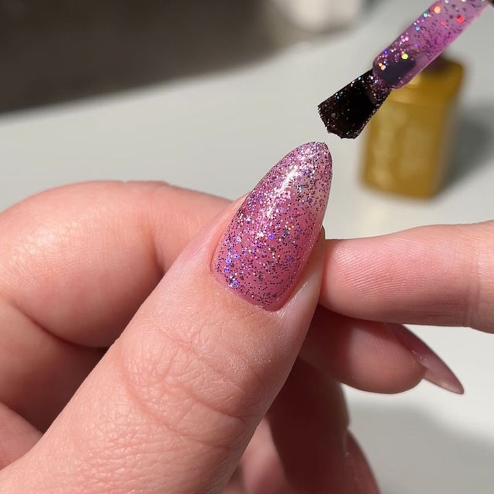 DND Diva #9 Jewel – nail swatch 3