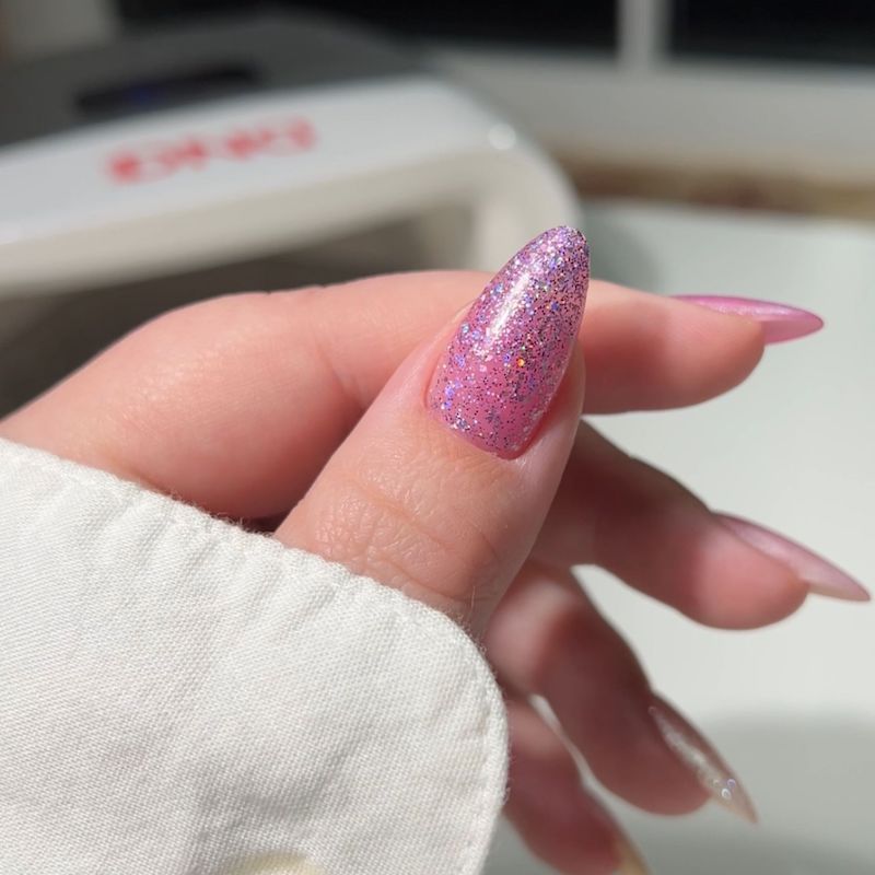 DND Diva #9 Jewel – nail swatch 2