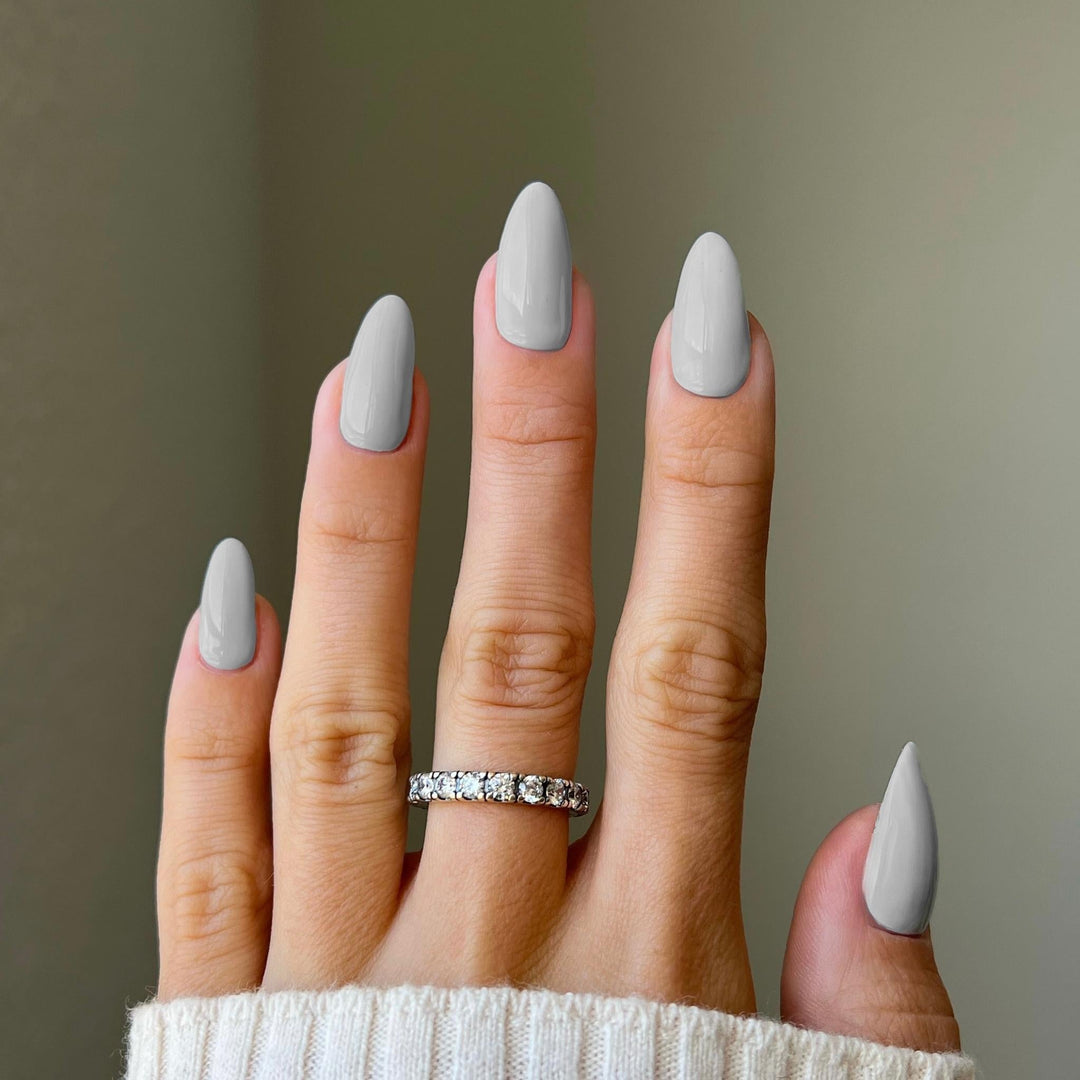 DND Diva #91 Breeze Nordic – nail swatch
