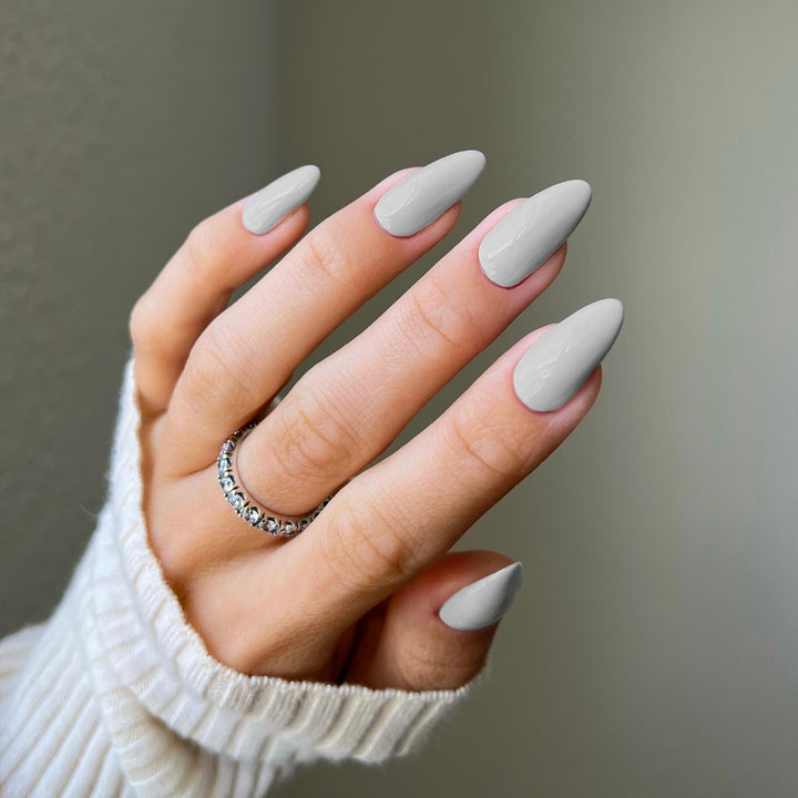 DND Diva #91 Breeze Nordic – nail swatch 2