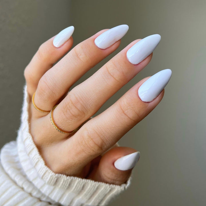 DND Diva #93 Standout – nail swatch 3