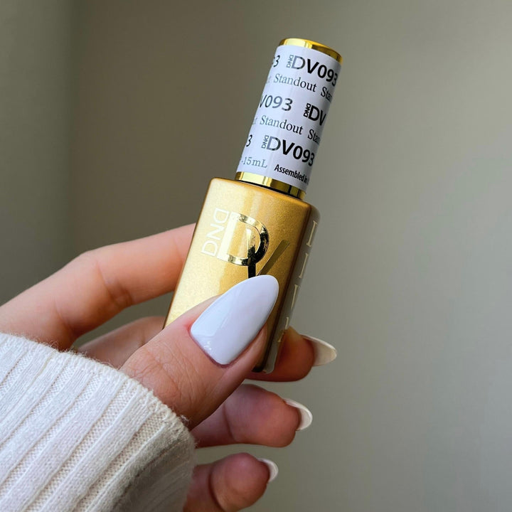 DND Diva #93 Standout – nail swatch 4