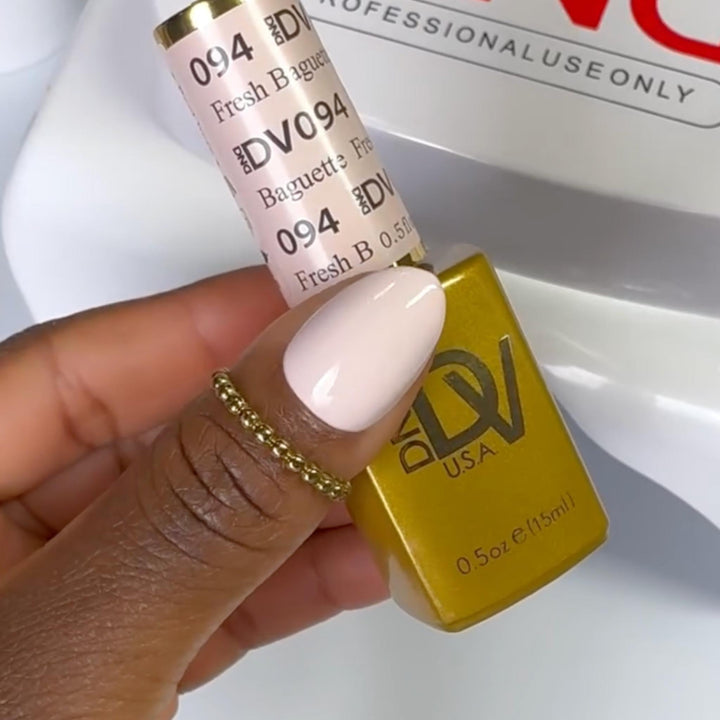 DND Diva #94 Fresh Baguette – nail swatch 2