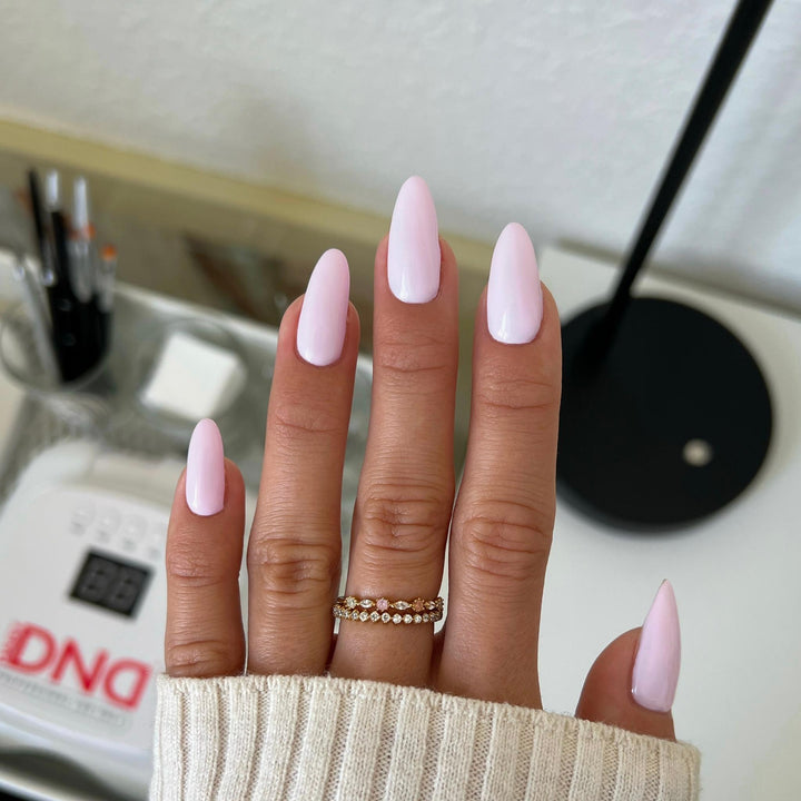 DND Diva #96 Morphed Unicorn – nail swatch