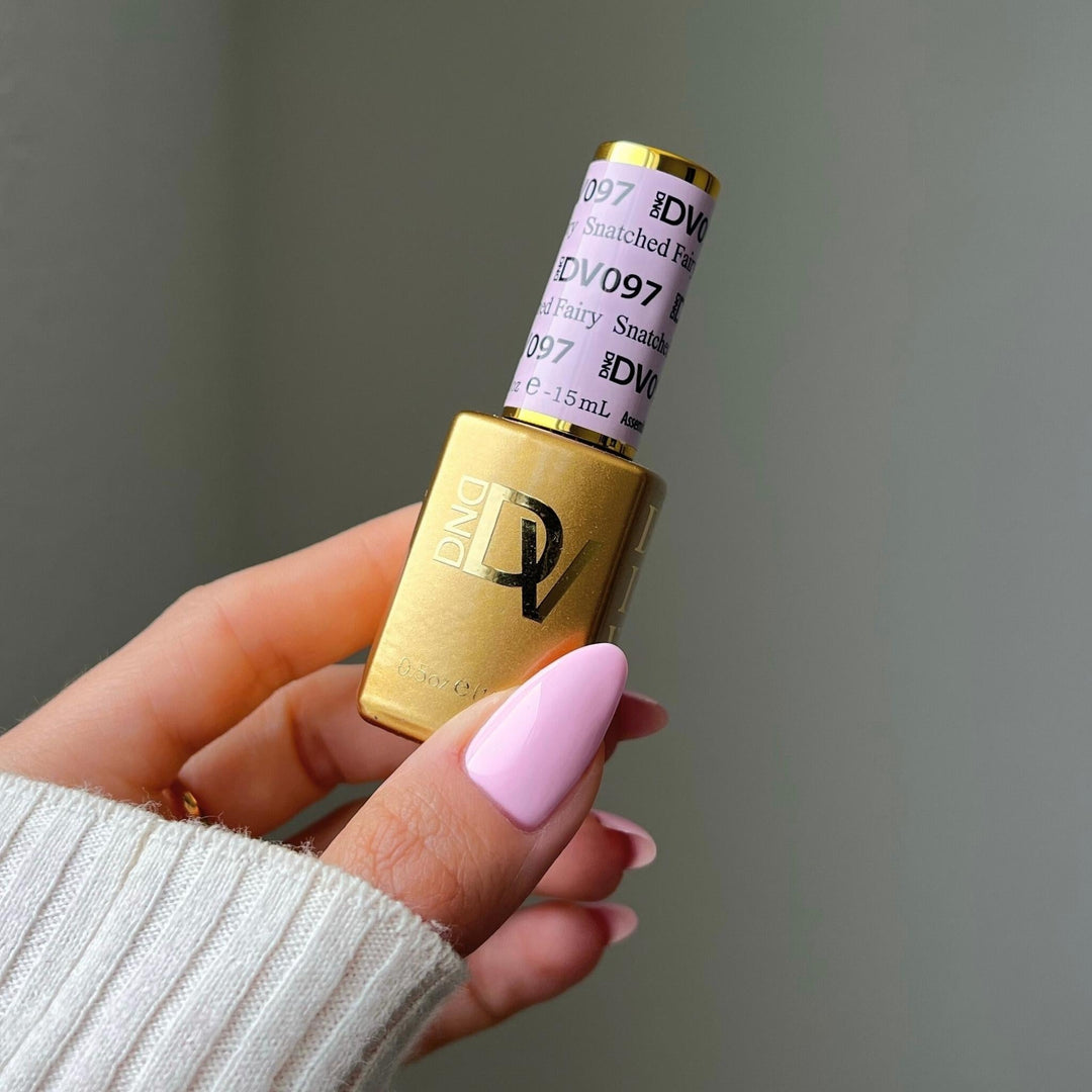 DND Diva #97 Fairy Snatched – nail swatch 3