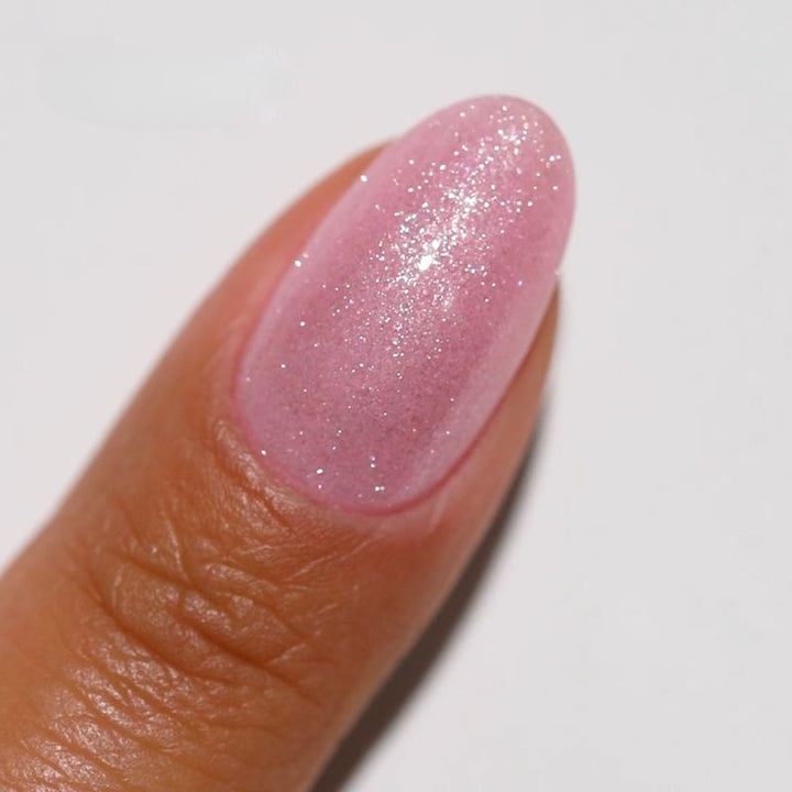 DND Diva #10 Pink Glazzed – nail swatch 4