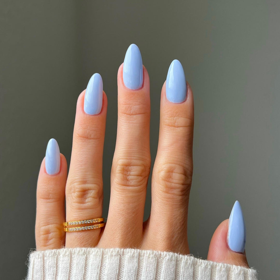DND Diva #107 Tides Periwinkle – nail swatch 2